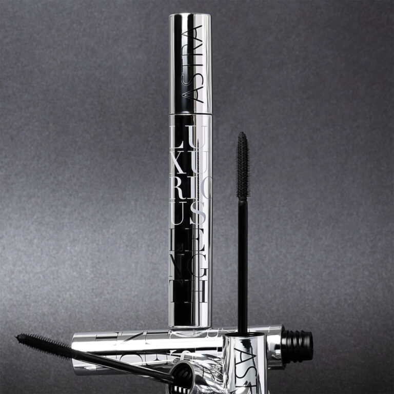 Astra Luxurious Length Mascara thumbnail 3