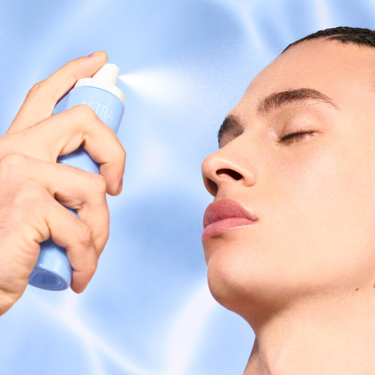 Astra Skin Face Mist Revitalizing Moisturizing Spray 100Ml thumbnail 3